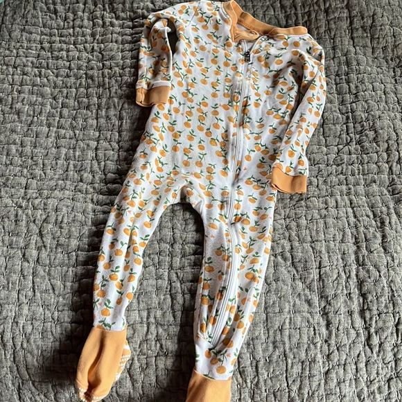 Pair of Burt’s Bees Footie Pajamas - Picture 7 of 11